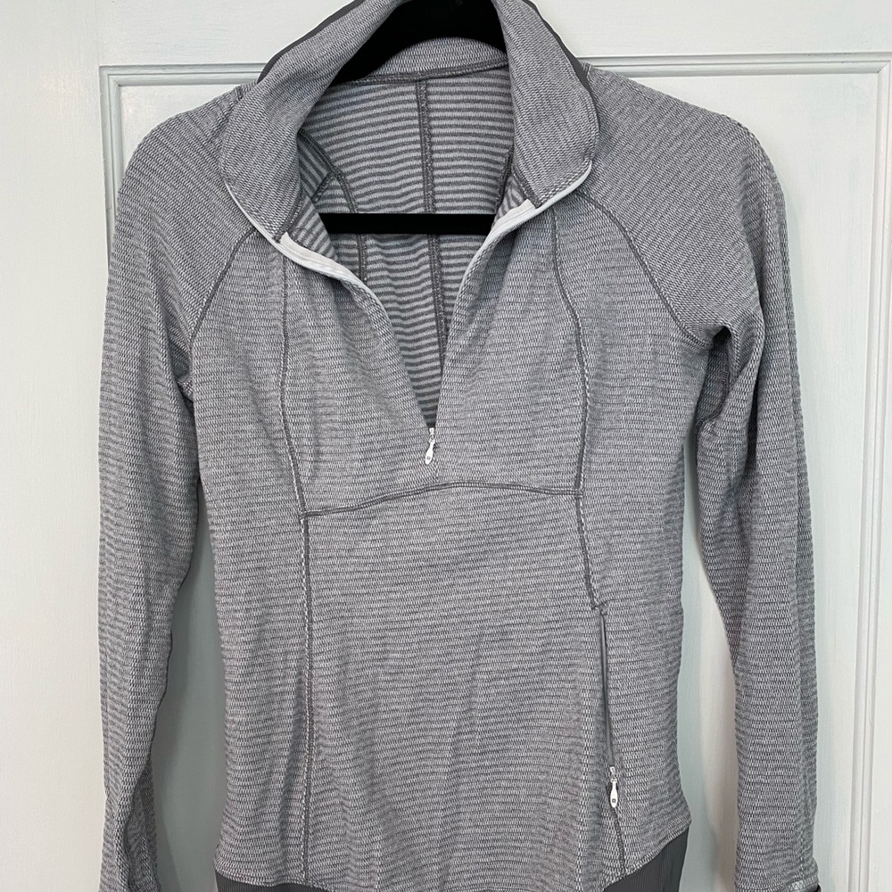 Lululemon pullover size 6/small